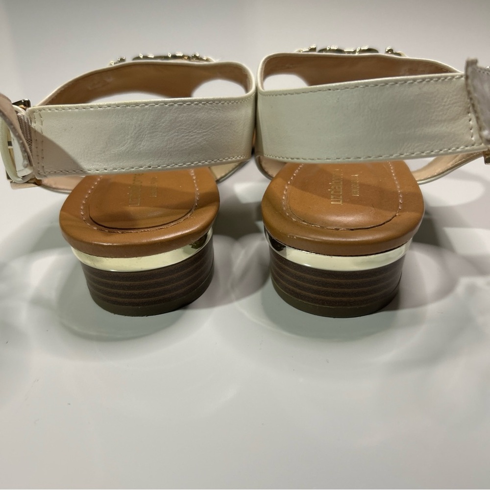 Liz Claiborne Tessa Sandals Shoes Women’s 8.5 White T-Strap Metal Decor Casual - Picture 6 of 10